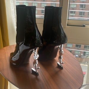 Saint Laurent heeled boots, Size 39.